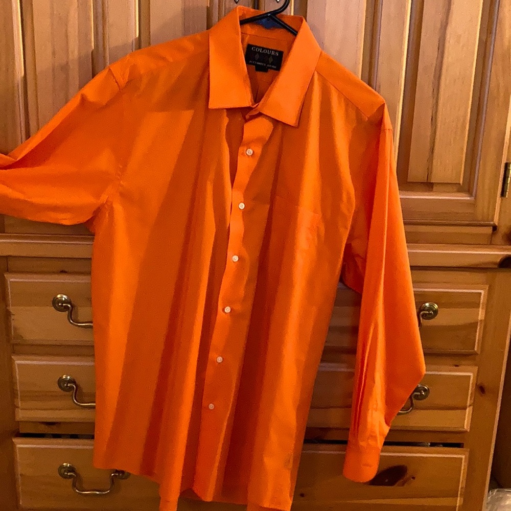 Alexander Julian Colours  16-16 1/2 32/33 burnt orange